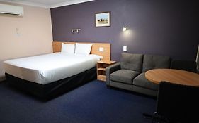 Sunpalms Motel